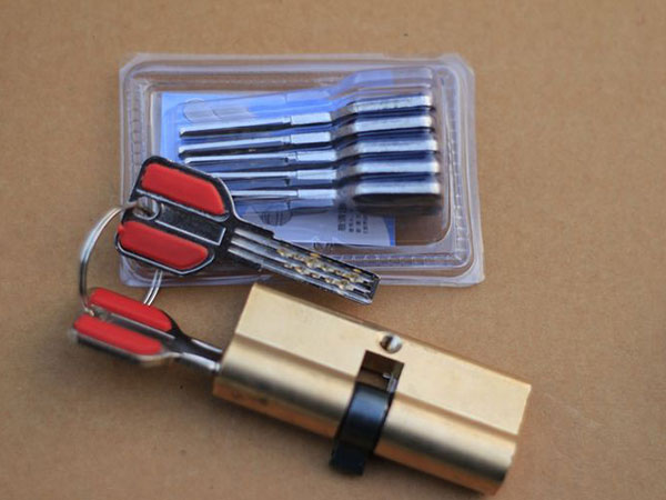 铜梁24小时上门开锁公司